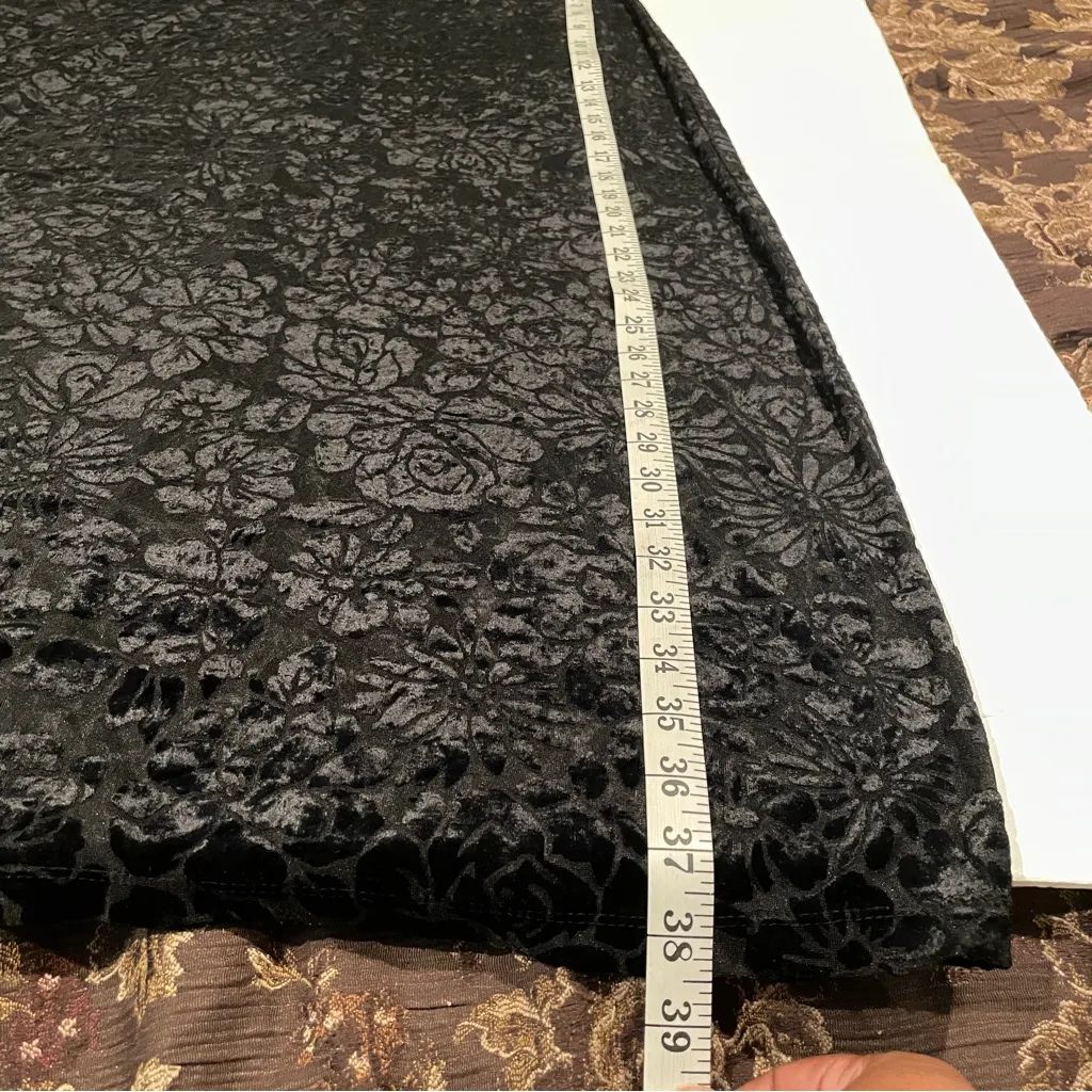 Avenue Body Velvet Burnout Semi - Image 11