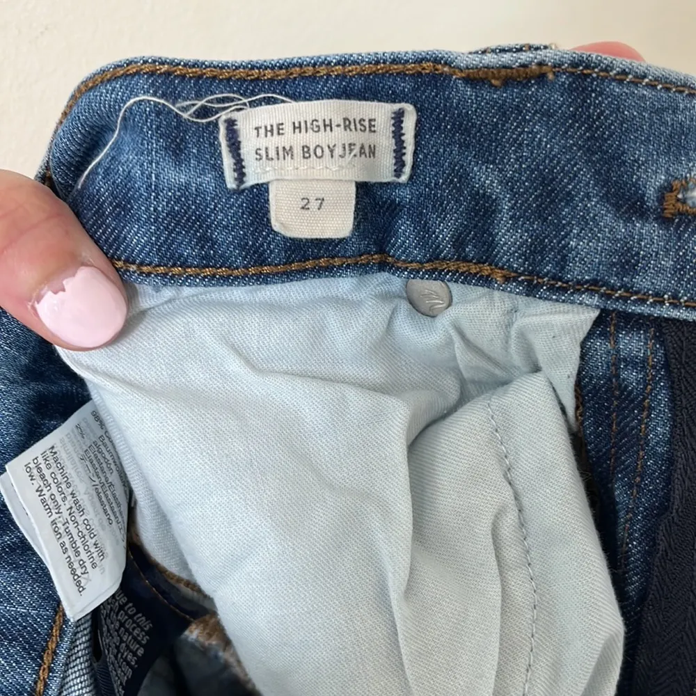 Madewell The High-Rise Slim Boyjean Medium Wash Distressed Hem Size 27 - Image 11