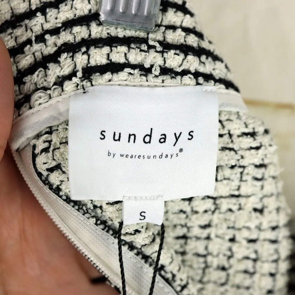 Sundays Berry Short Womens S White Black Striped Boucle High Waist Pleated NWT - Image 5