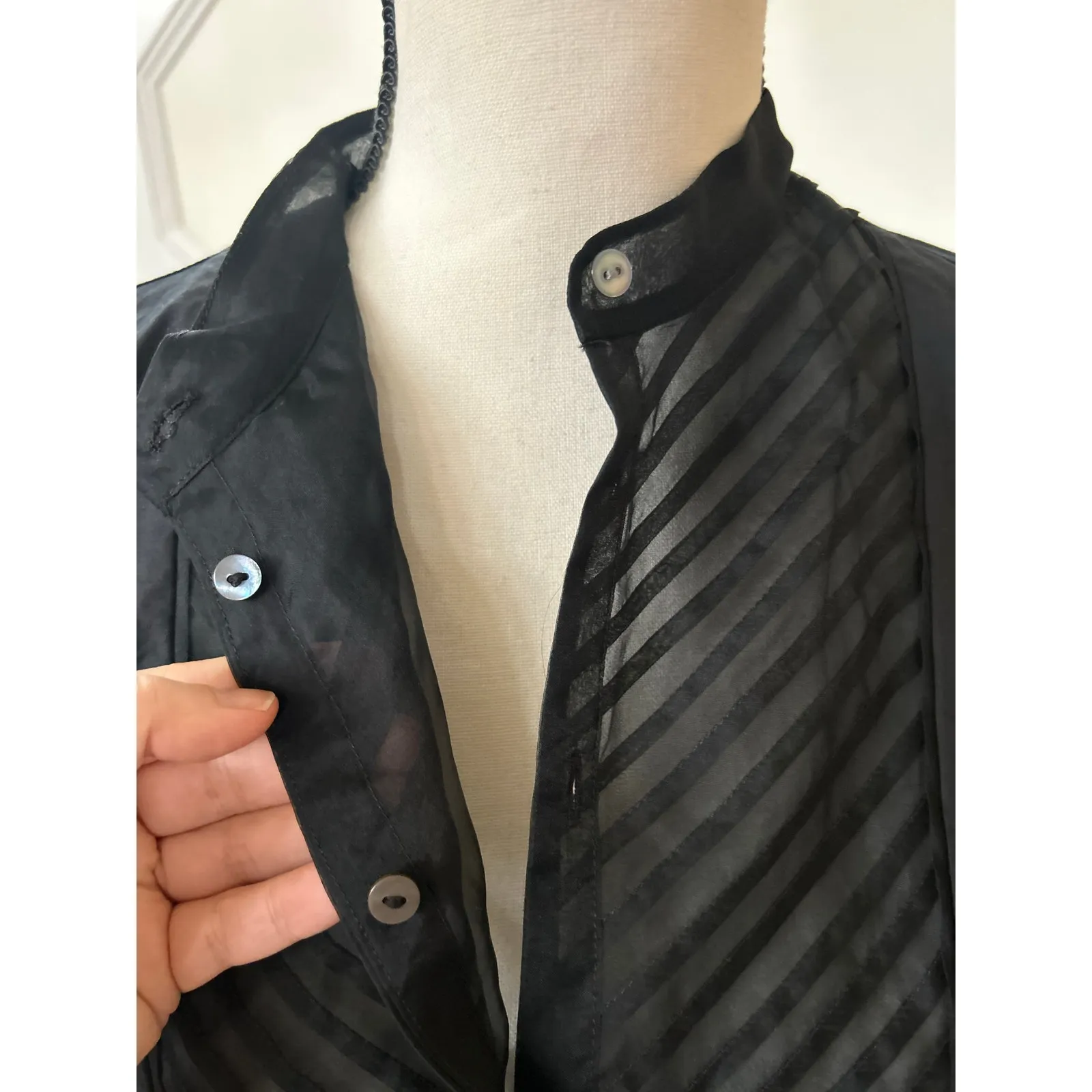 Banana Republic Black Silk Cotton Sheer Tuxedo Style Mandarin Collar Blouse - Image 4