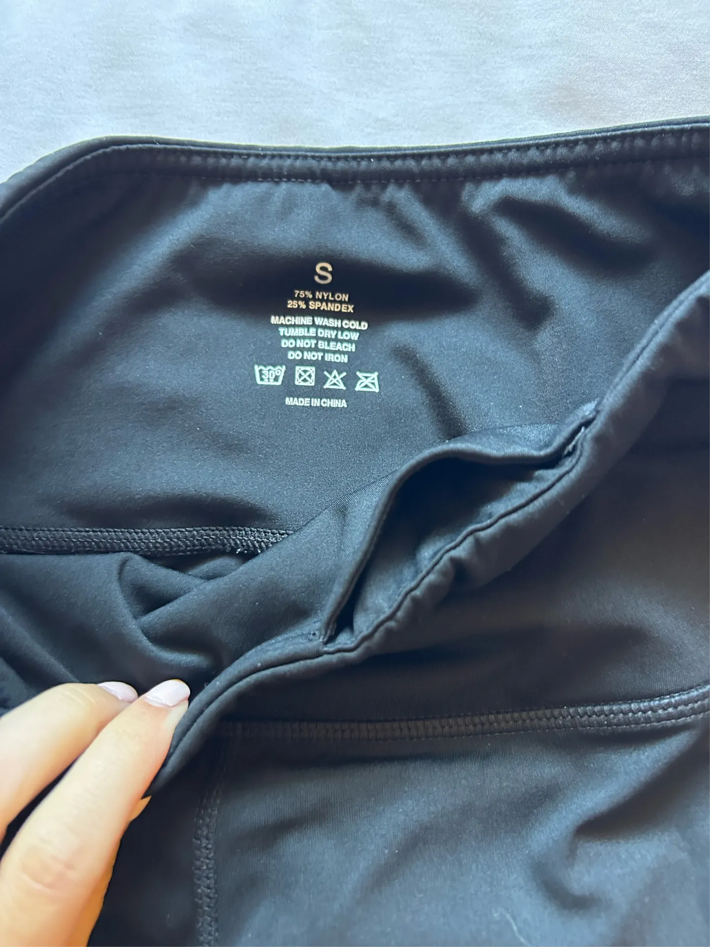 Black yoga pants  - Image 2