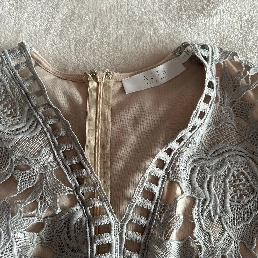 ASTR the Label Gray Lace Romper - Image 2