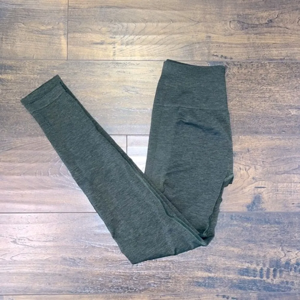 Evergreen Amplify Leggings - OG Material - Image 3