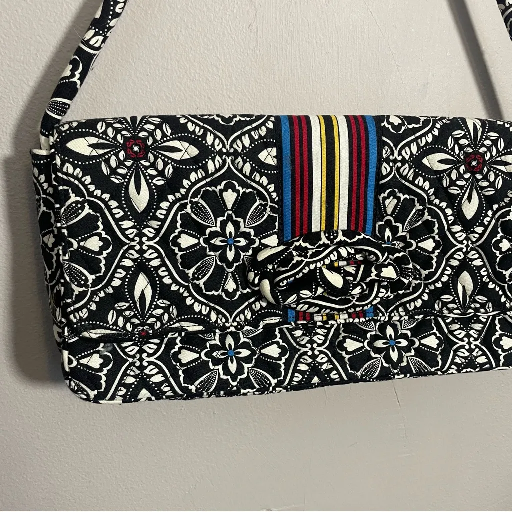 Vera Bradley KNOT JUST A CLUTCH Black With Stripes Floral Flower Purse Bag - Image 5