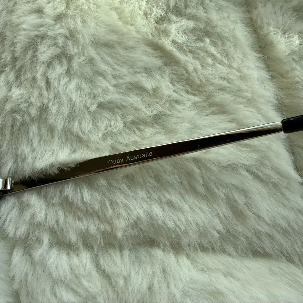 Quay Australia Every Little Thing Sunglasses - Image 3