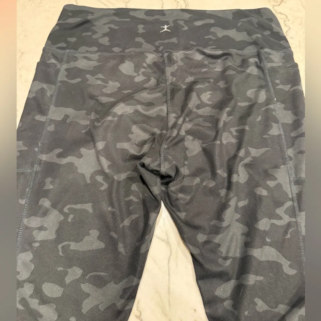 Danskin Black Camo High Rise Leggings w/ Side Pockets XL Full Length Athleisure - Image 12