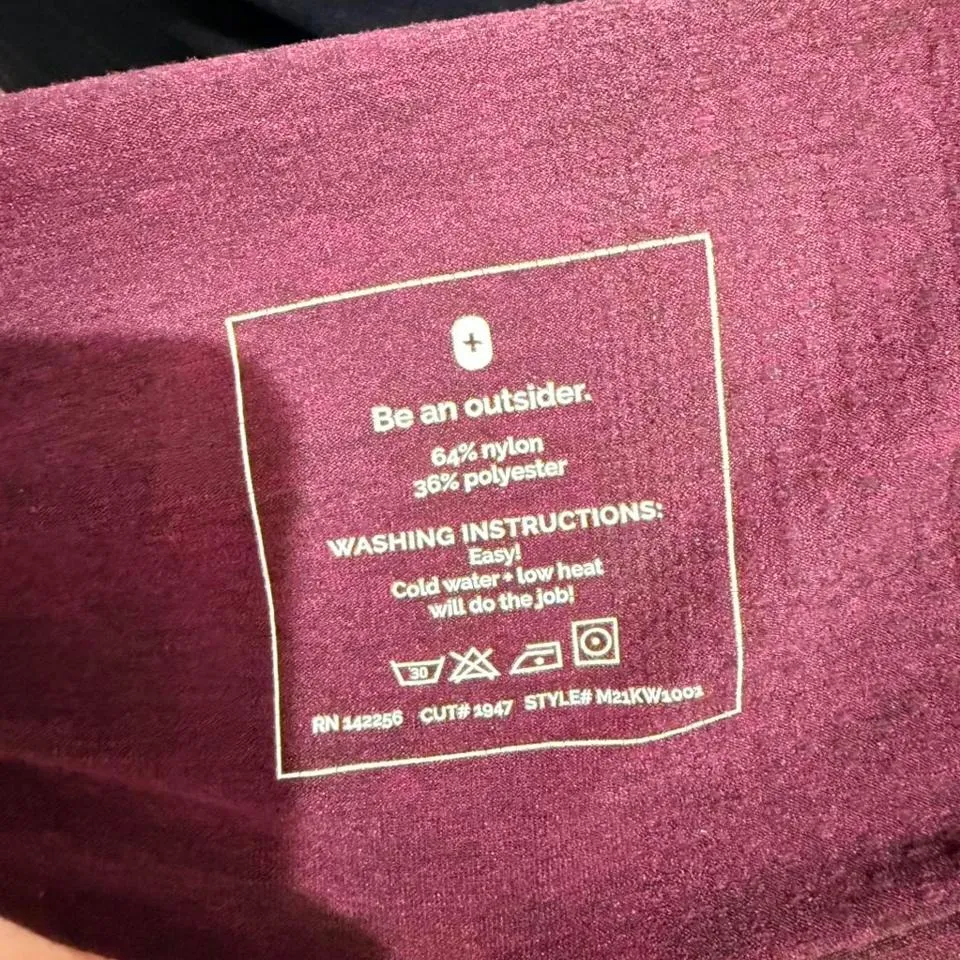 Women's Figs Deep Purple Salta Size Small NWOT - Image 4