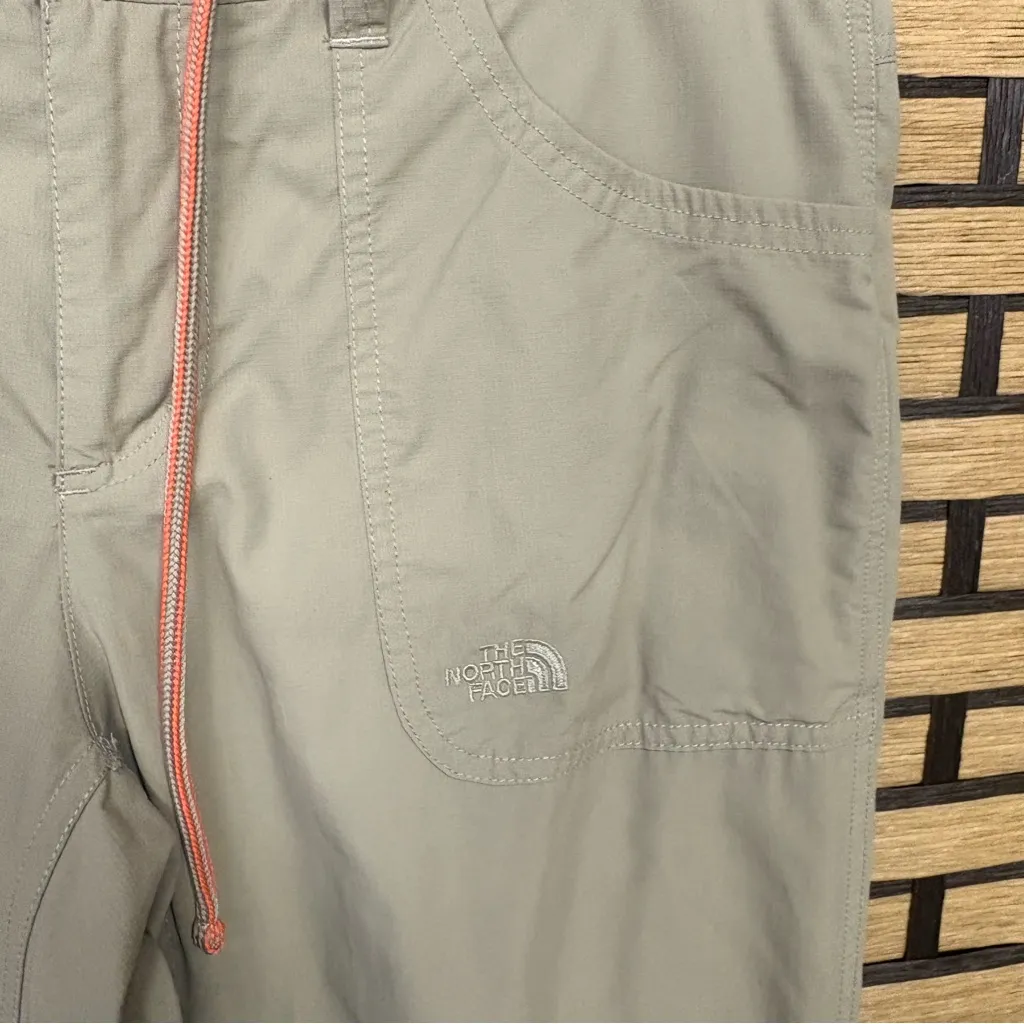 The North Face Tan‎ Cargo Pants Size 10 - Image 5