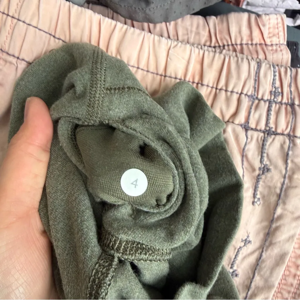 Lululemon  Athletica size 4 leggings - Image 3