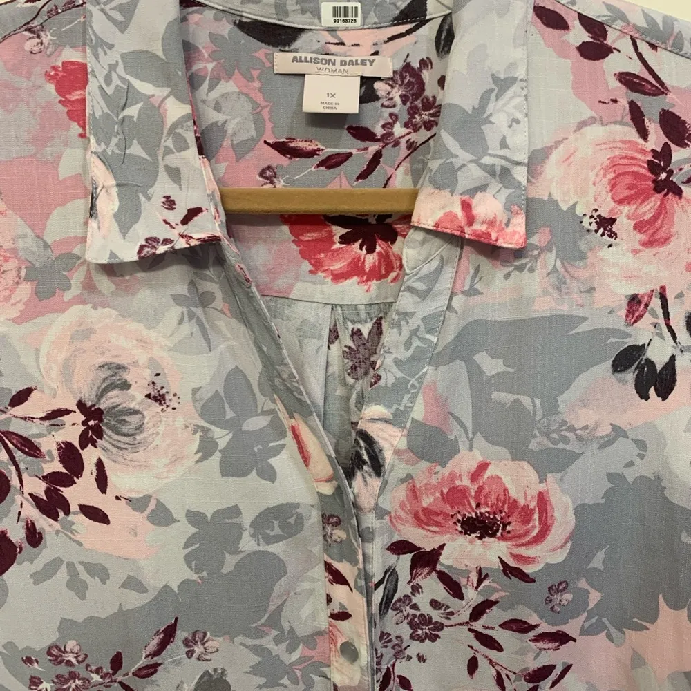 Allison Daley Pink and Gray Notched Collar Blouse - Image 4