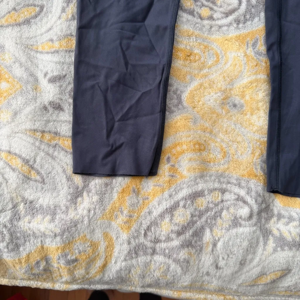 American Eagle Aerie Navy High Rise Leggings size Medium - Image 2