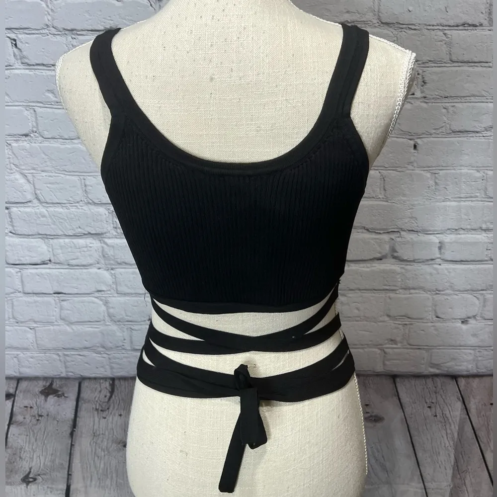 NWT Olivaceous wrap around crop top size large - Image 2