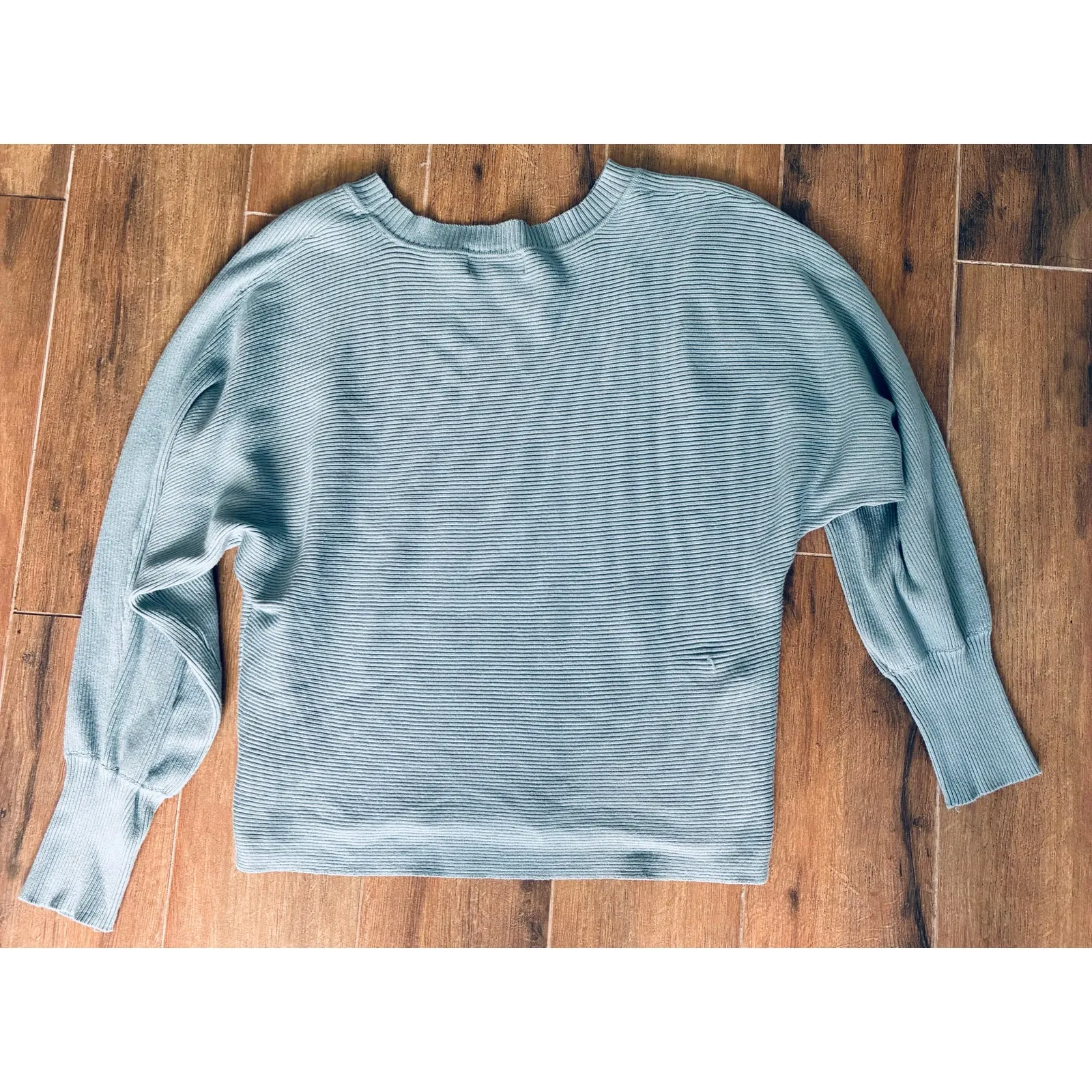 Pink Rose Sweater Large Blue - Image 7