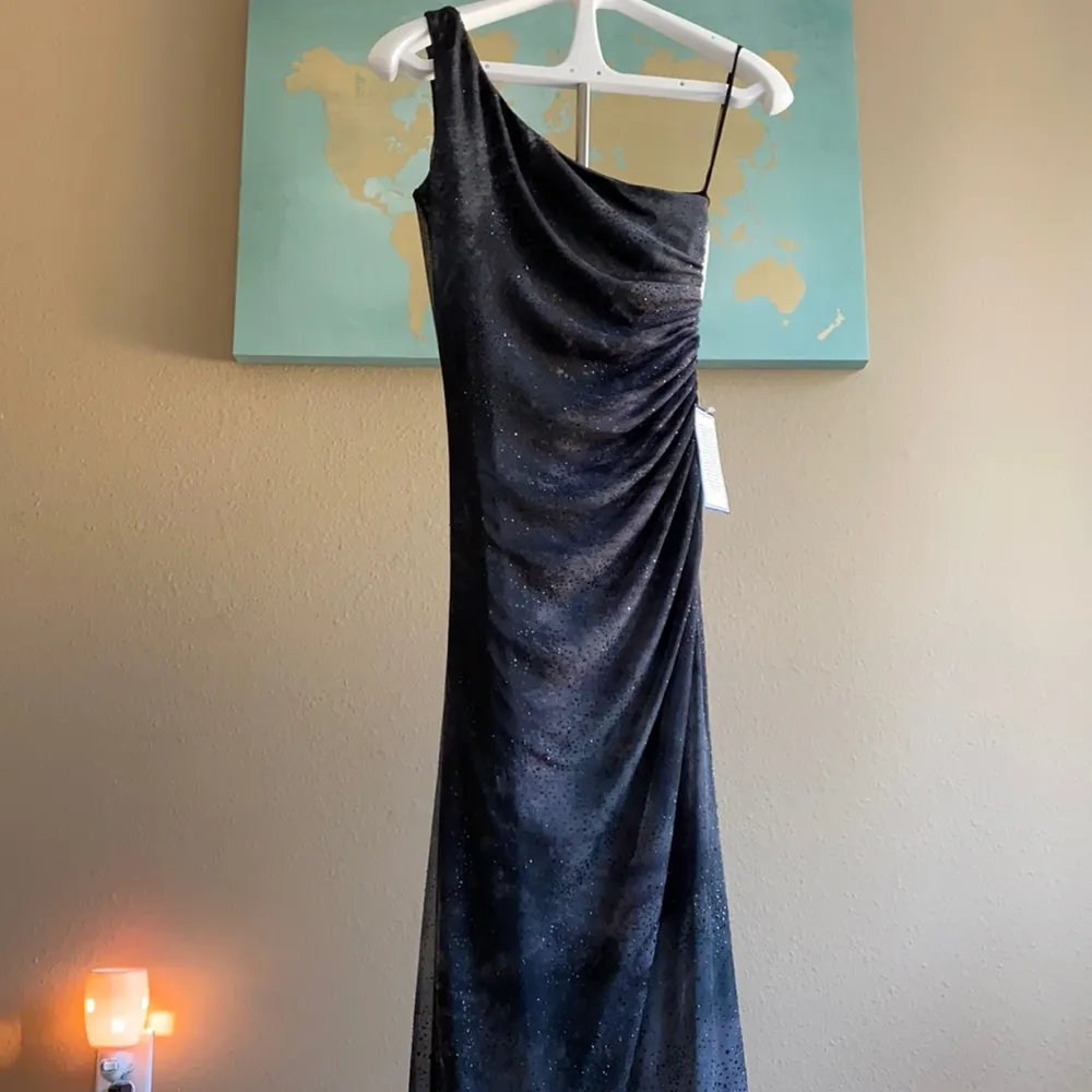 NWT Grey smoke effect gown - Image 4