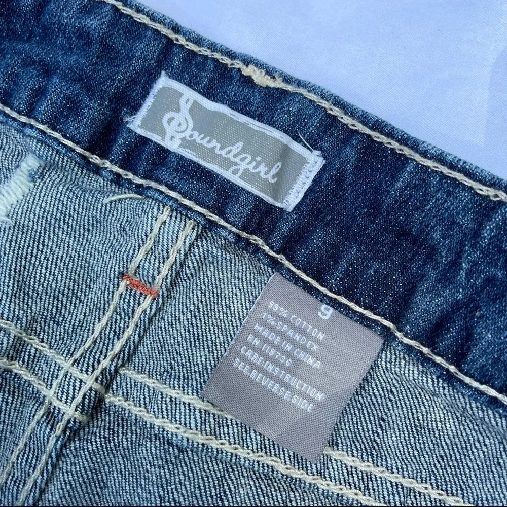 Soundgirl Distressed Aztec Boho Shorts - Image 8