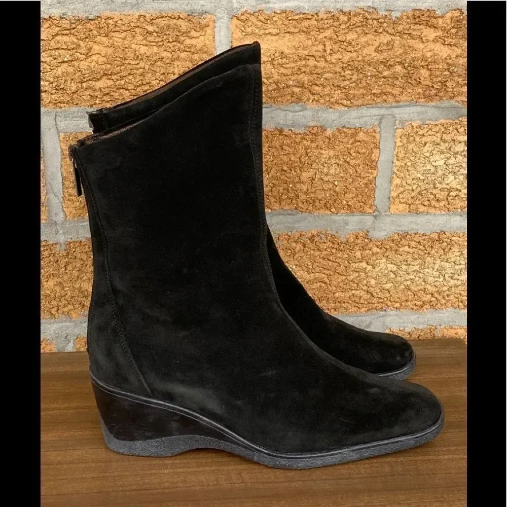 Aquatalia suede back zip wedge short boots Sz 10 - Image 2