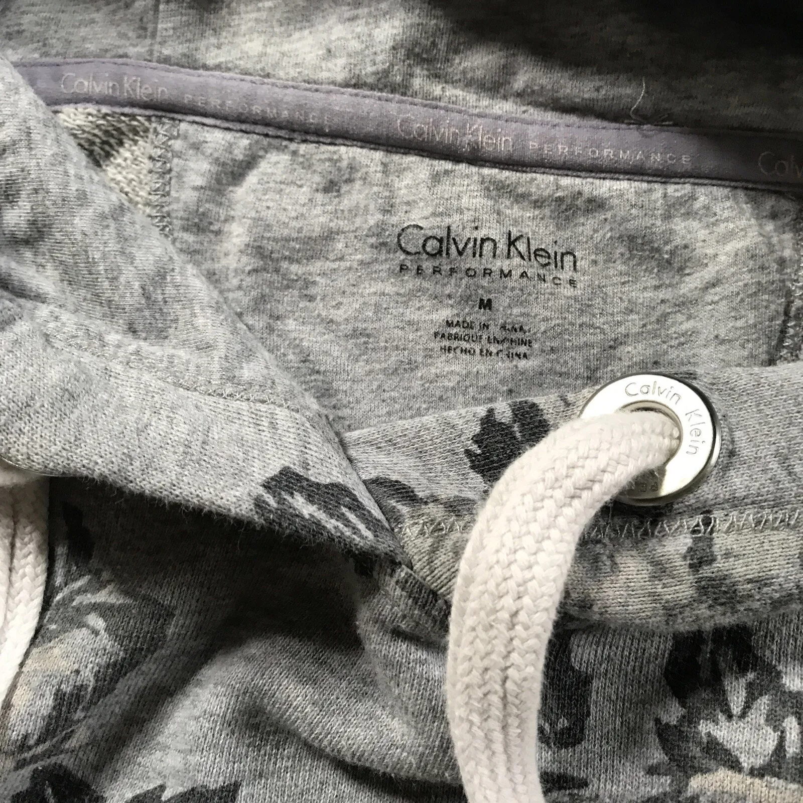 Calvin Klein Performance Gray Floral Size Medium Pullover Hoodie - Image 3