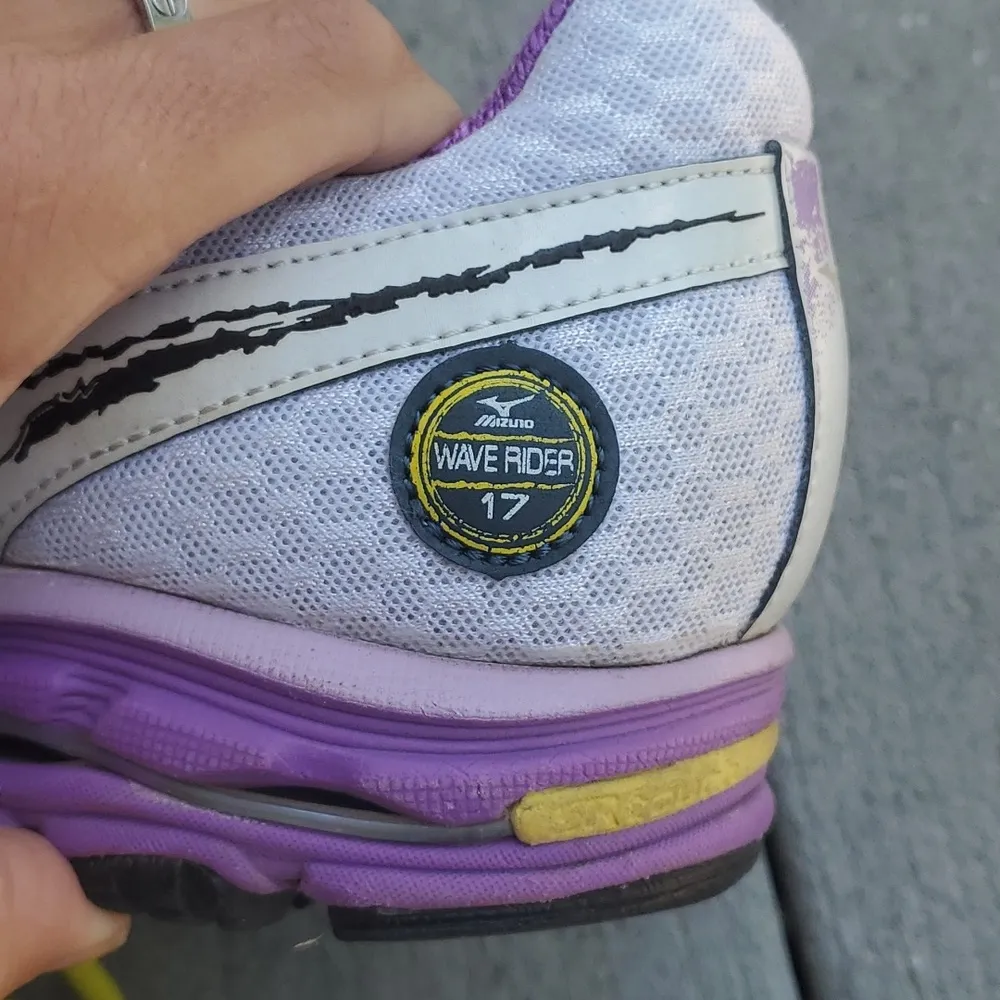 Mizuno Wave Rider 17 Running Shoe Sneakers - Image 10