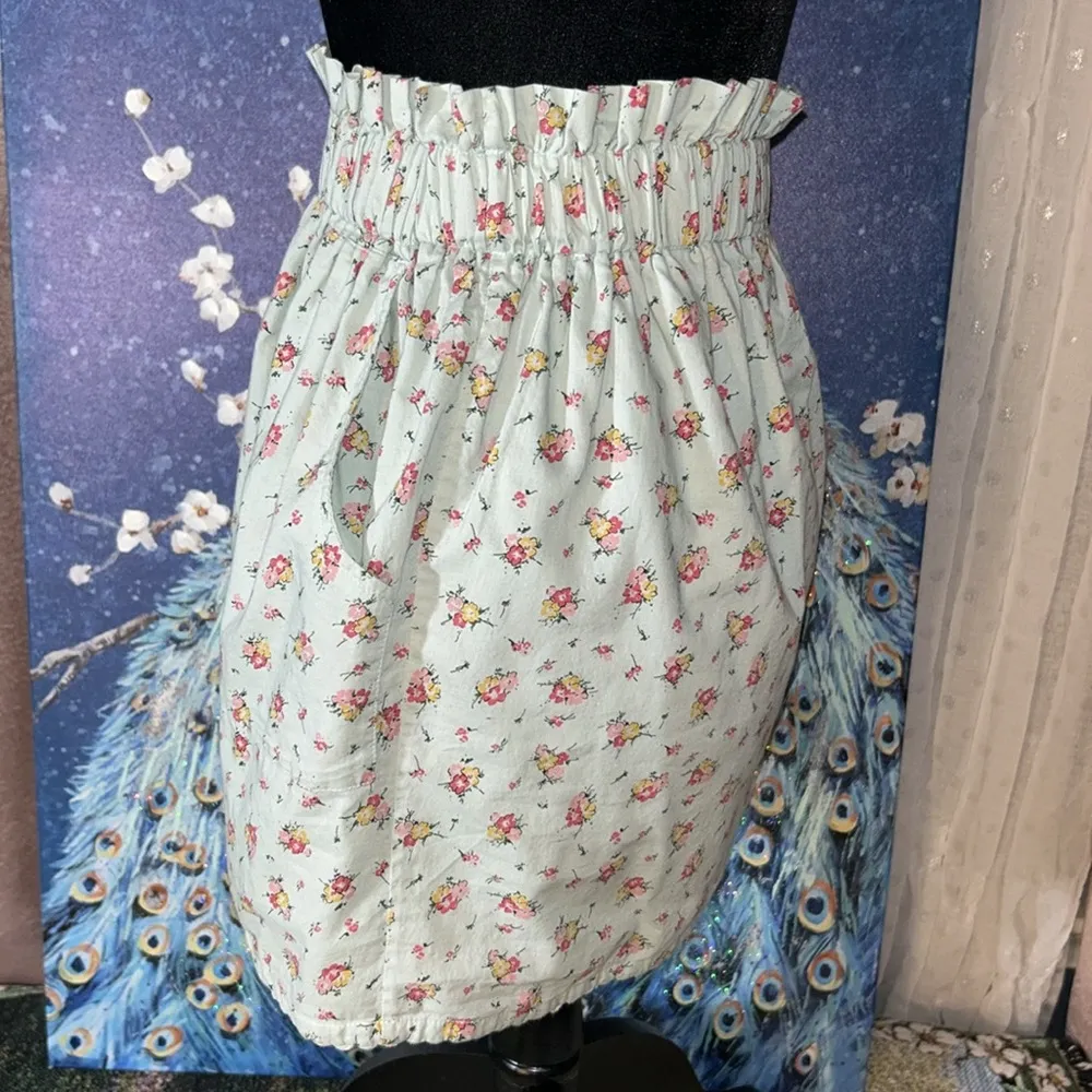 Size 4 High Waistband Floral Skirt - Image 4