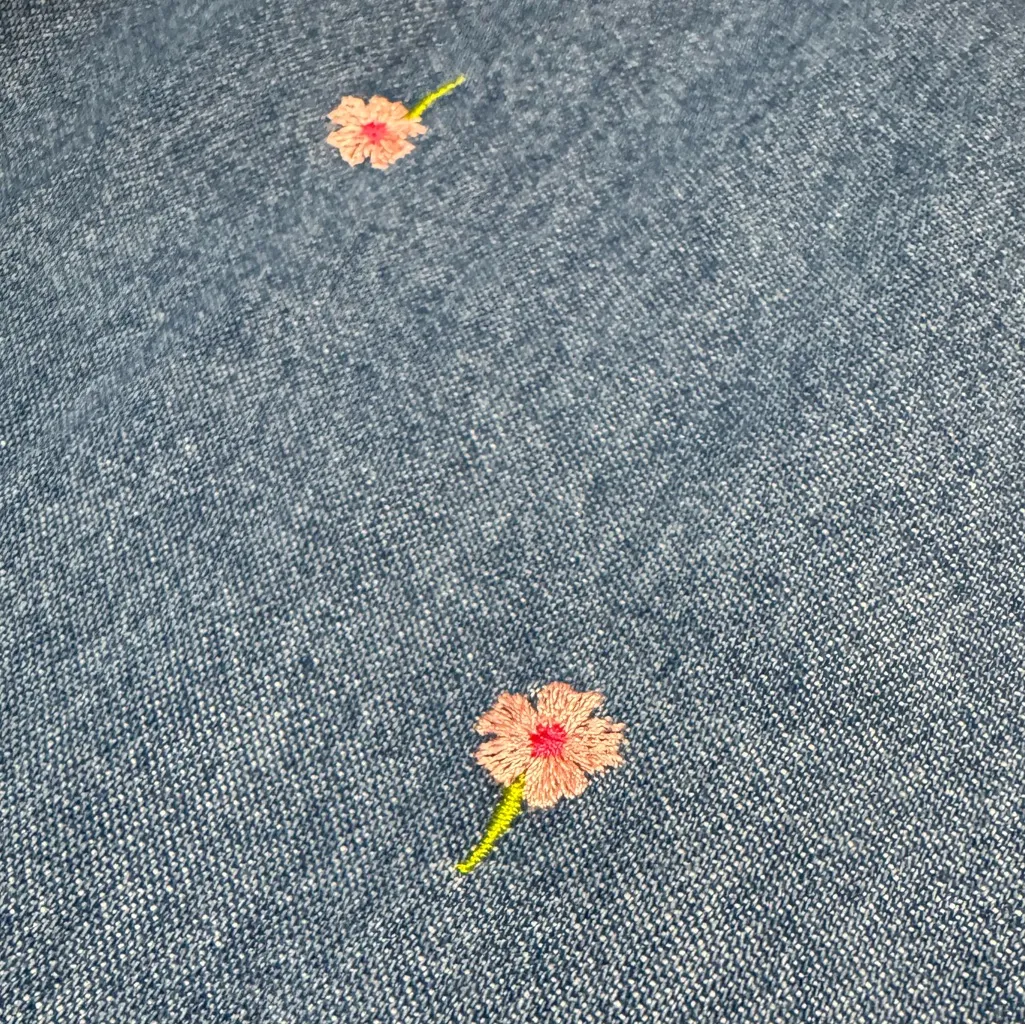 Toffee Apple Floral Embroidered Blue Button Down Shirt with Scalloped Sleeves Size L - Image 11