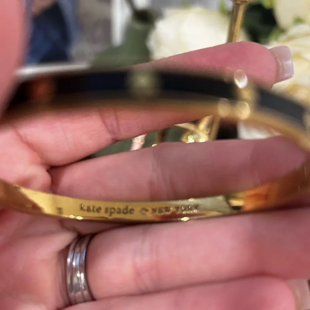 Kate Spade Spot The Spade Enamel Hinged Bangle - Image 4