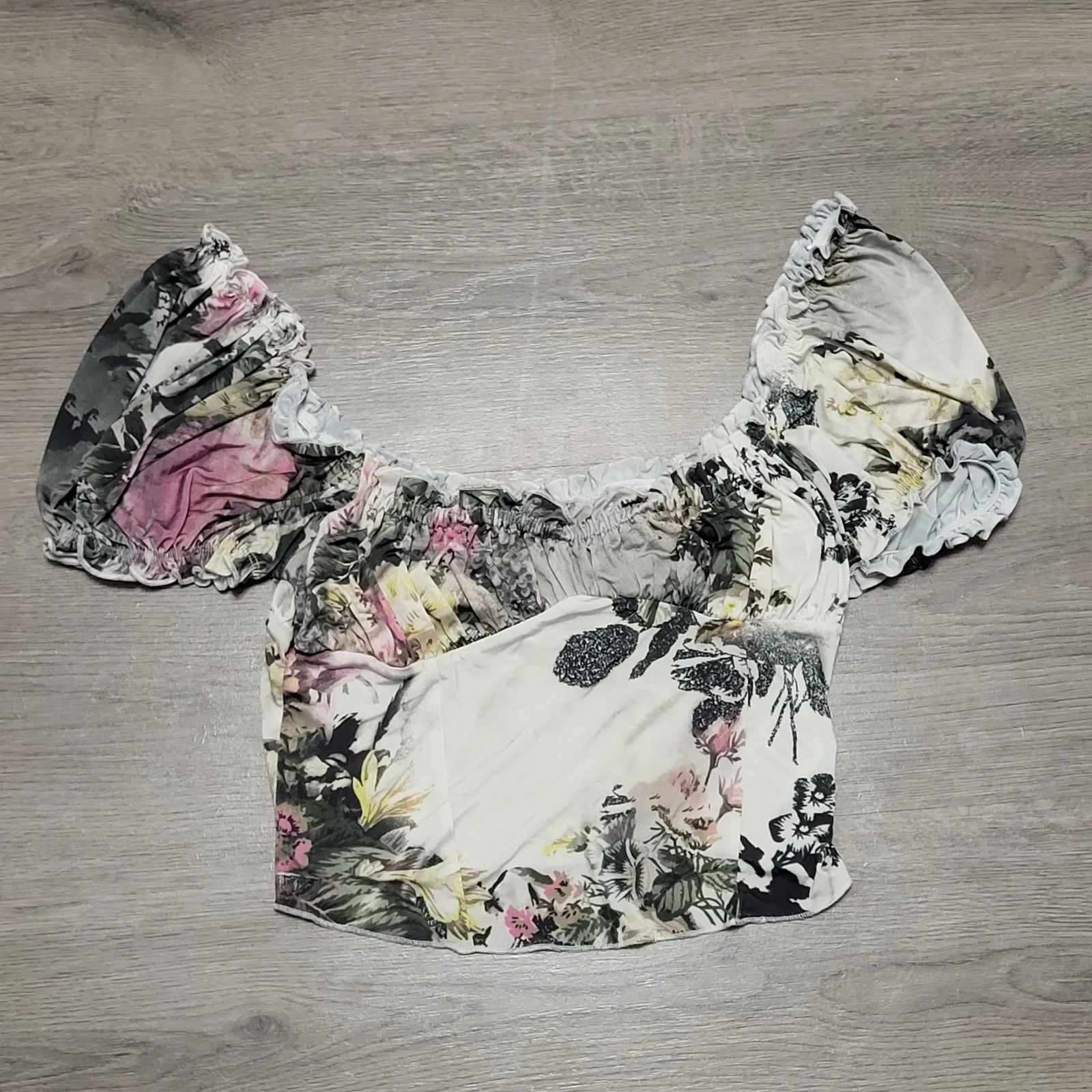 Urban Outfitters Floral Off The Shoulder Crop Top Puff Sleeve Cottage Fairy sz S - Image 2