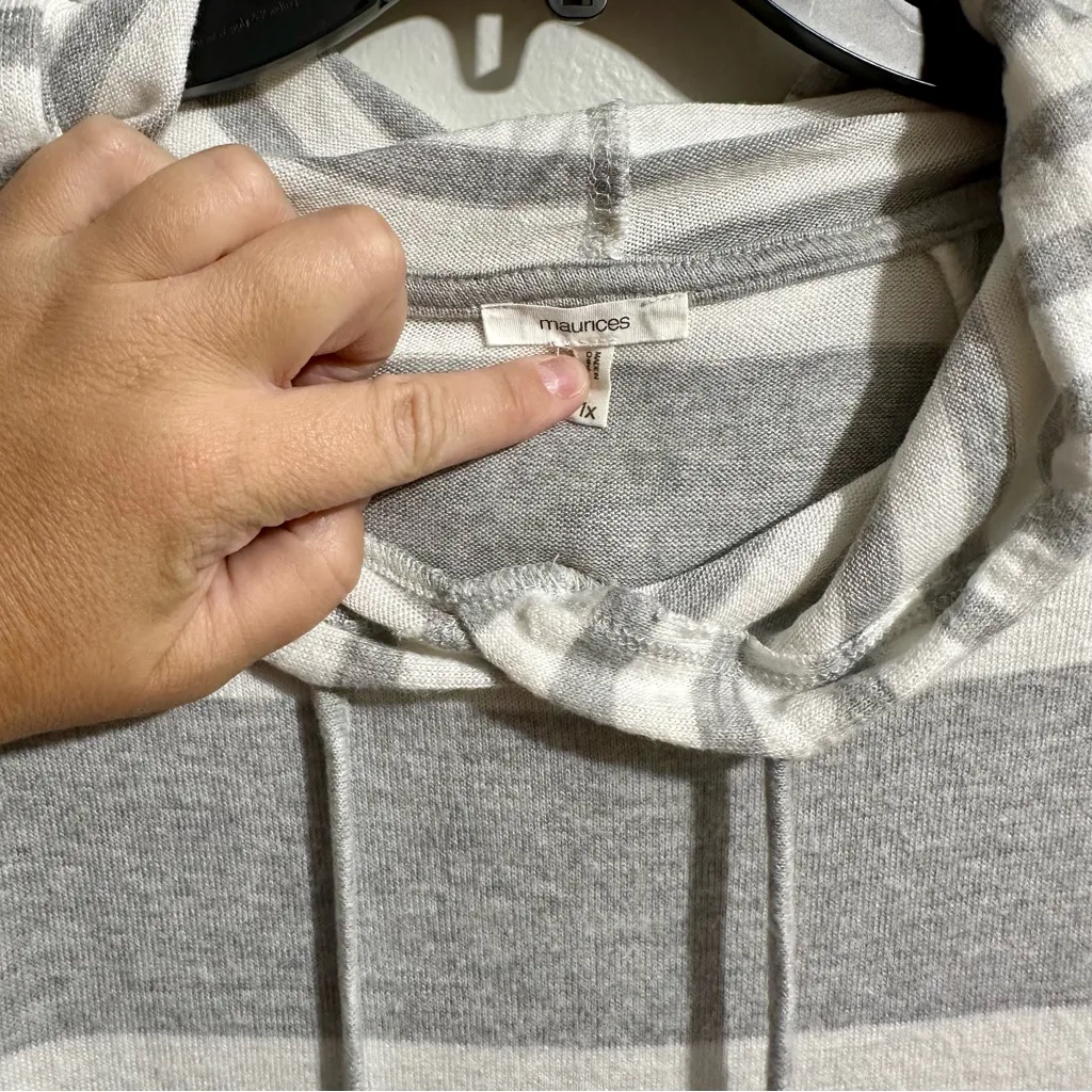 Maurices Gray and White Striped Sweater (193) - Image 3