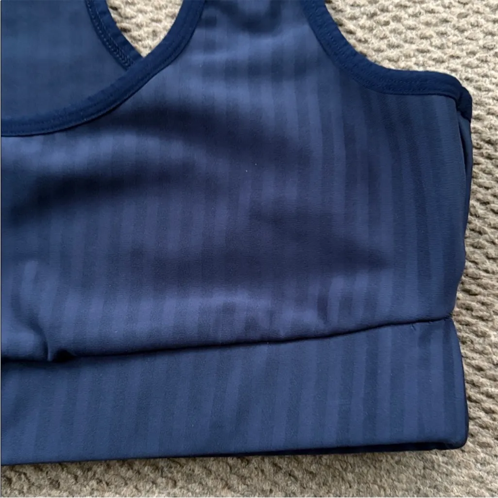 Like New Beyond Yoga Work It Over Long Line Sports Bra Navy Stripe XL Retail $70 - Image 9