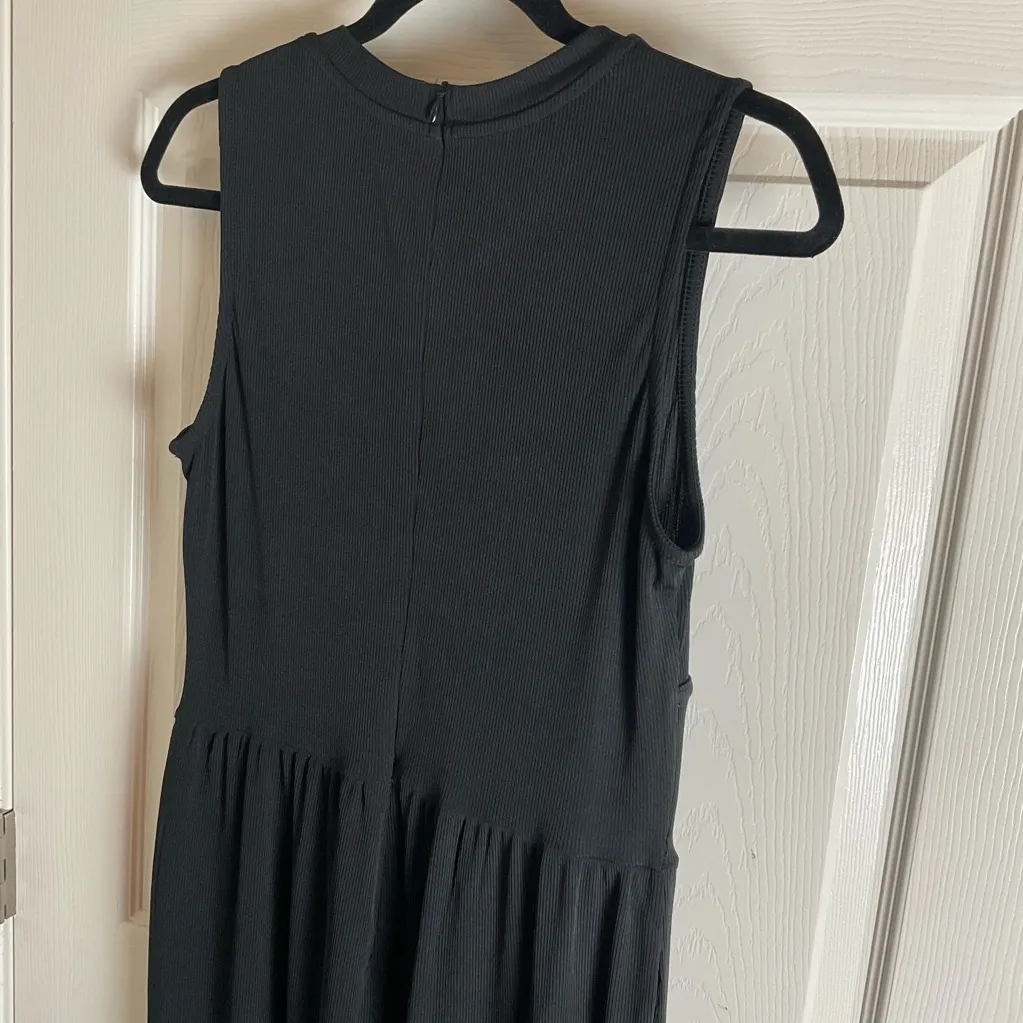 Cider Woman’s Black Sleeveless Jumpsuit with pockets size large - Image 8