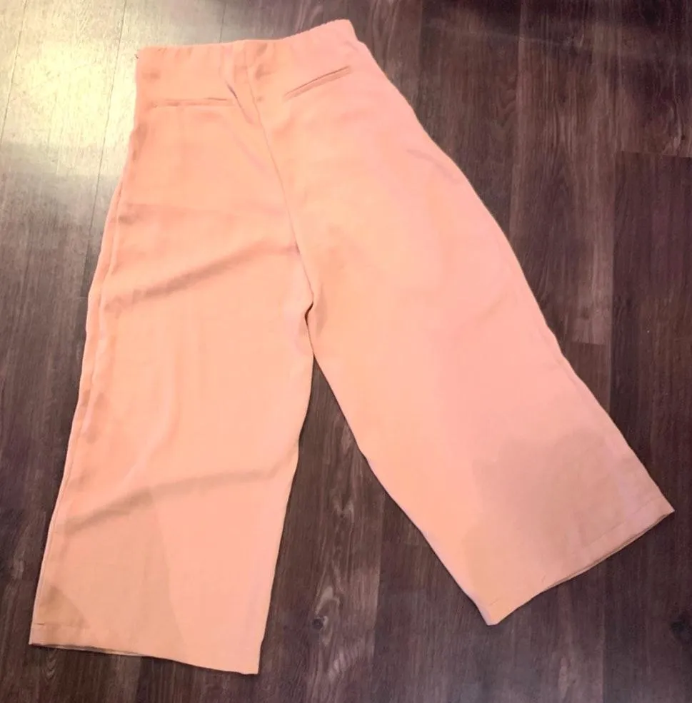 Front Pleat Cropped Wide Leg Pants - Image 2