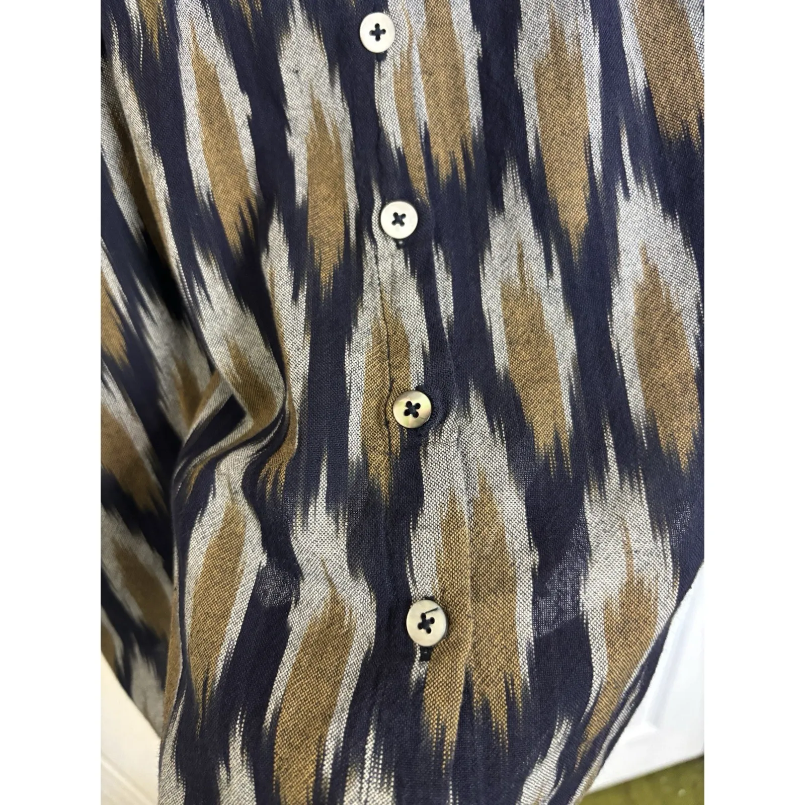 Garnet Hill Uma Ikat Button Front Top Size Large Geometric Lagenlook Boxy Boho - Image 6