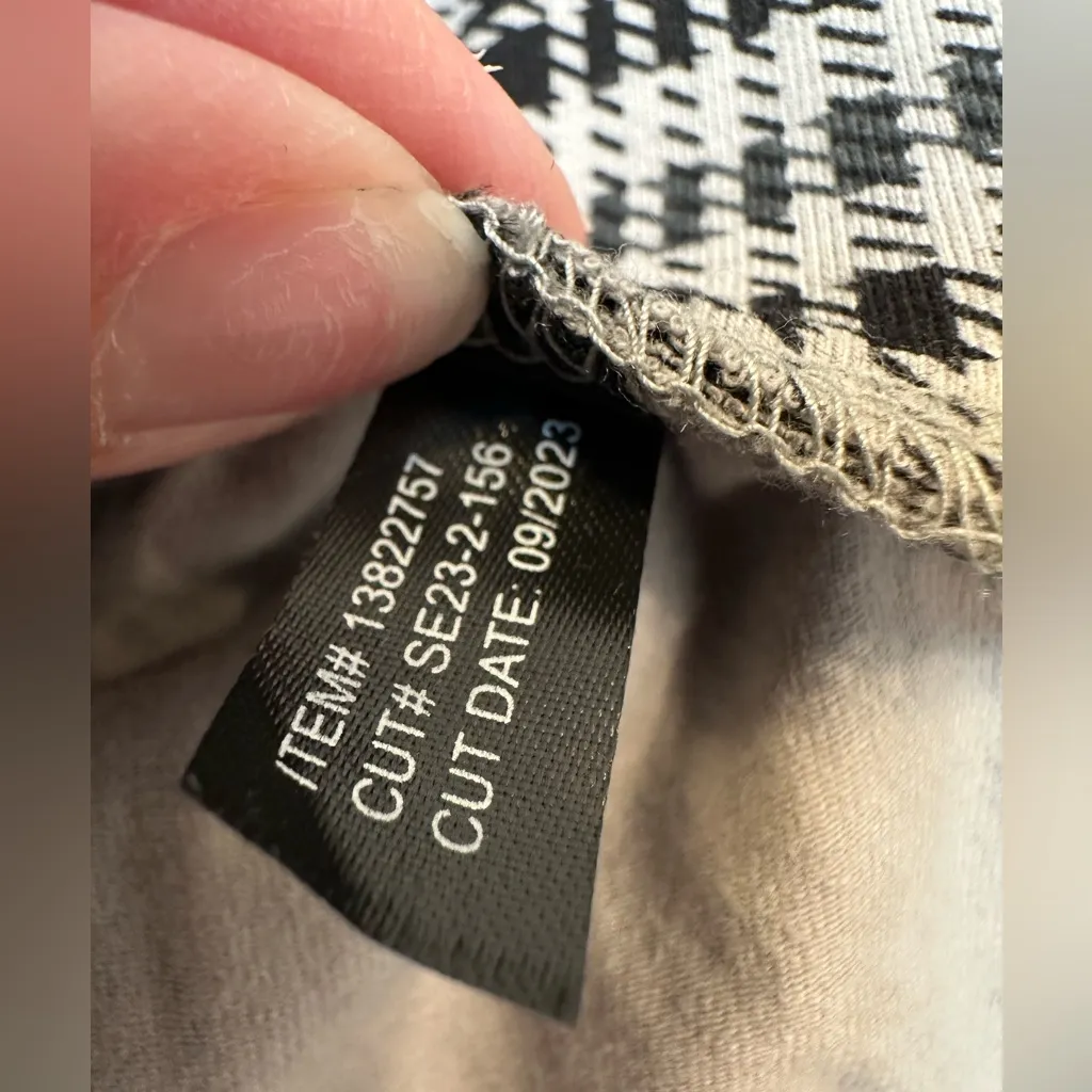 Torrid Marilyn Monroe Ponte Pintucked Trouser Pant Stretchy Pull On Plus Size 1X - Image 9