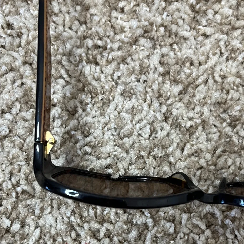 Coach Scarlet SB09 Tortoise Rounded Square Frame Sunglasses - Image 8