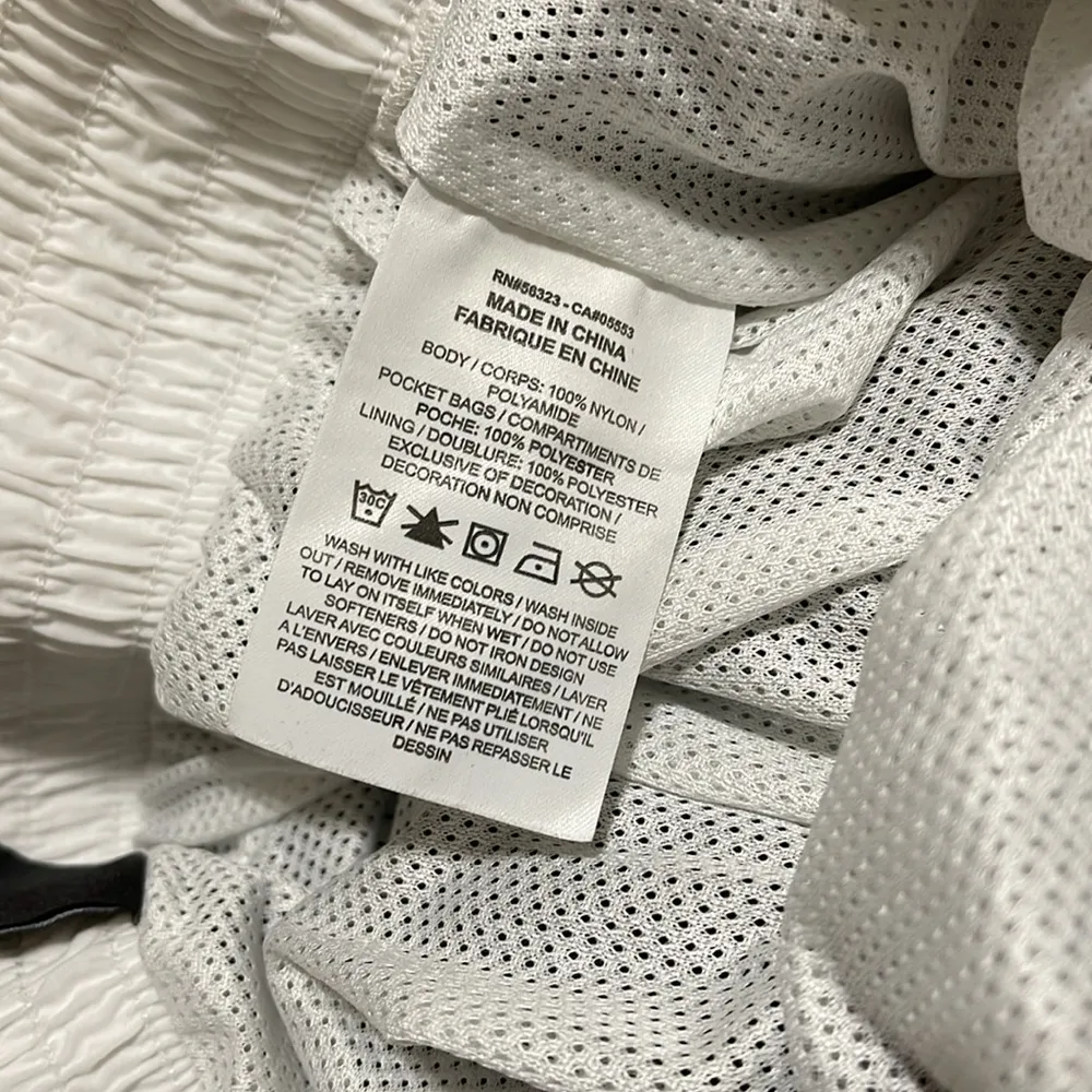 Nike Black and Gray Joggers with Geometric Design - Image 4