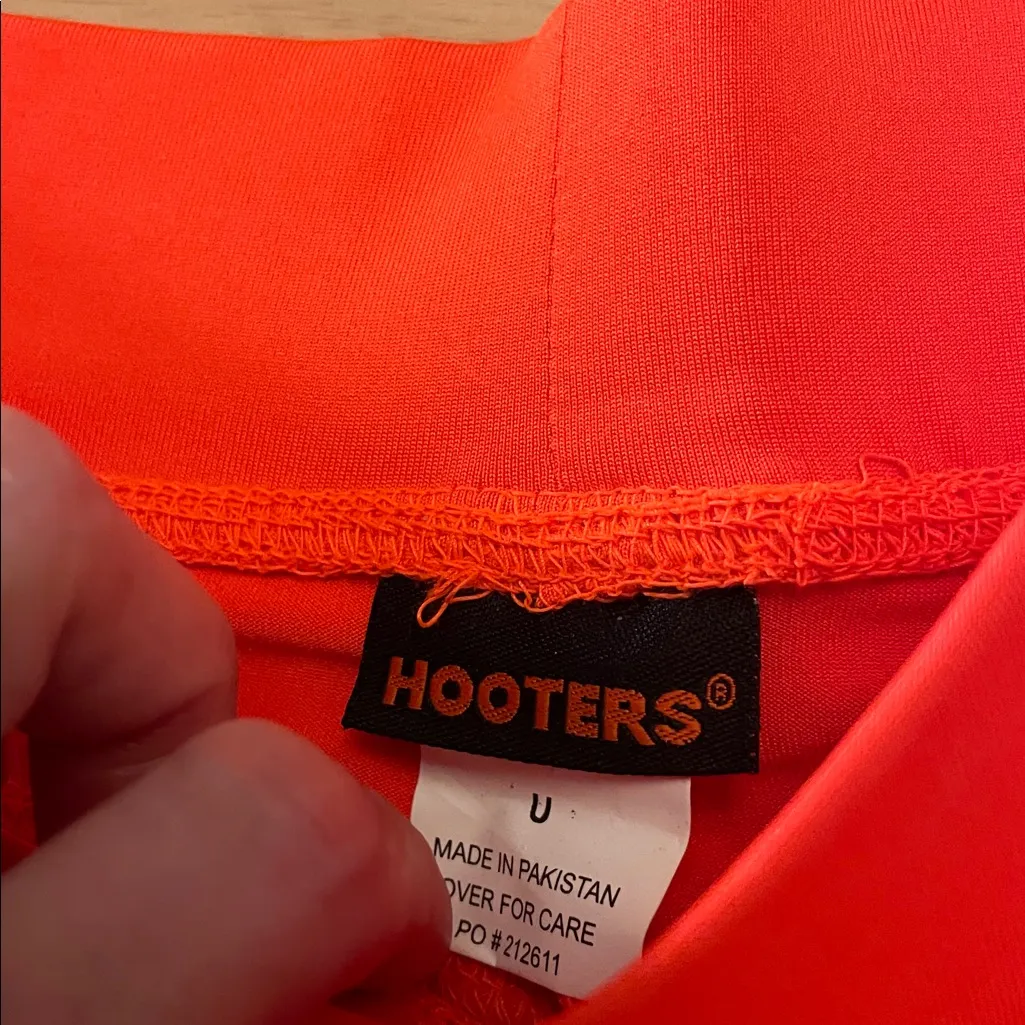 B19-54 Sale!! New Women’s Hooters Girl Uniform Shorts with a Flaw Size U-Small - Image 5