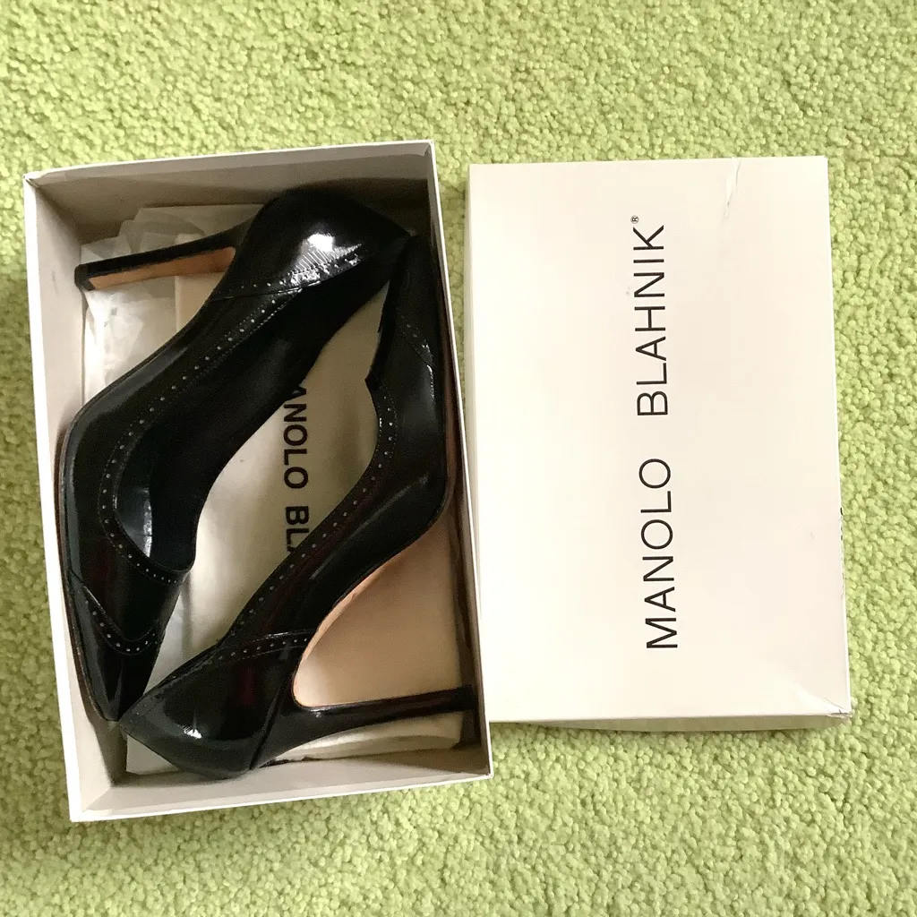 DRESSY MANOLO BLAHNIK HEELS 🌹🌹🌹 - Image 2