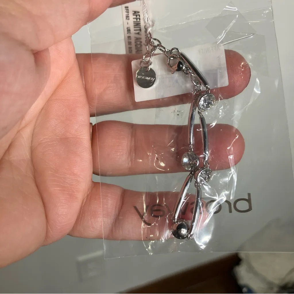 Brosway Fancy Bracelet sterling silver cubic zirconia‎ infinity bracelet women’s - Image 4