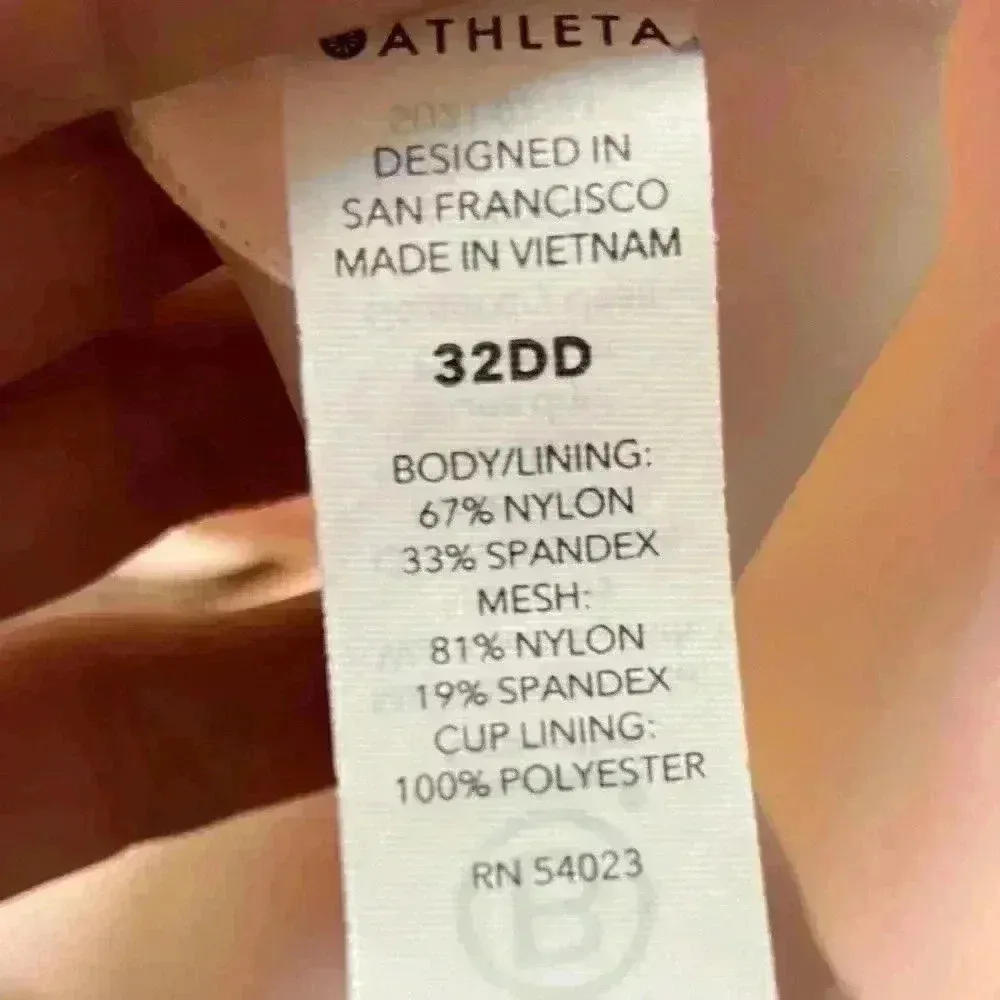 Athleta Phenomena workout bra sleek fabric patented pad support. 32DD.‎ NWT - Image 4