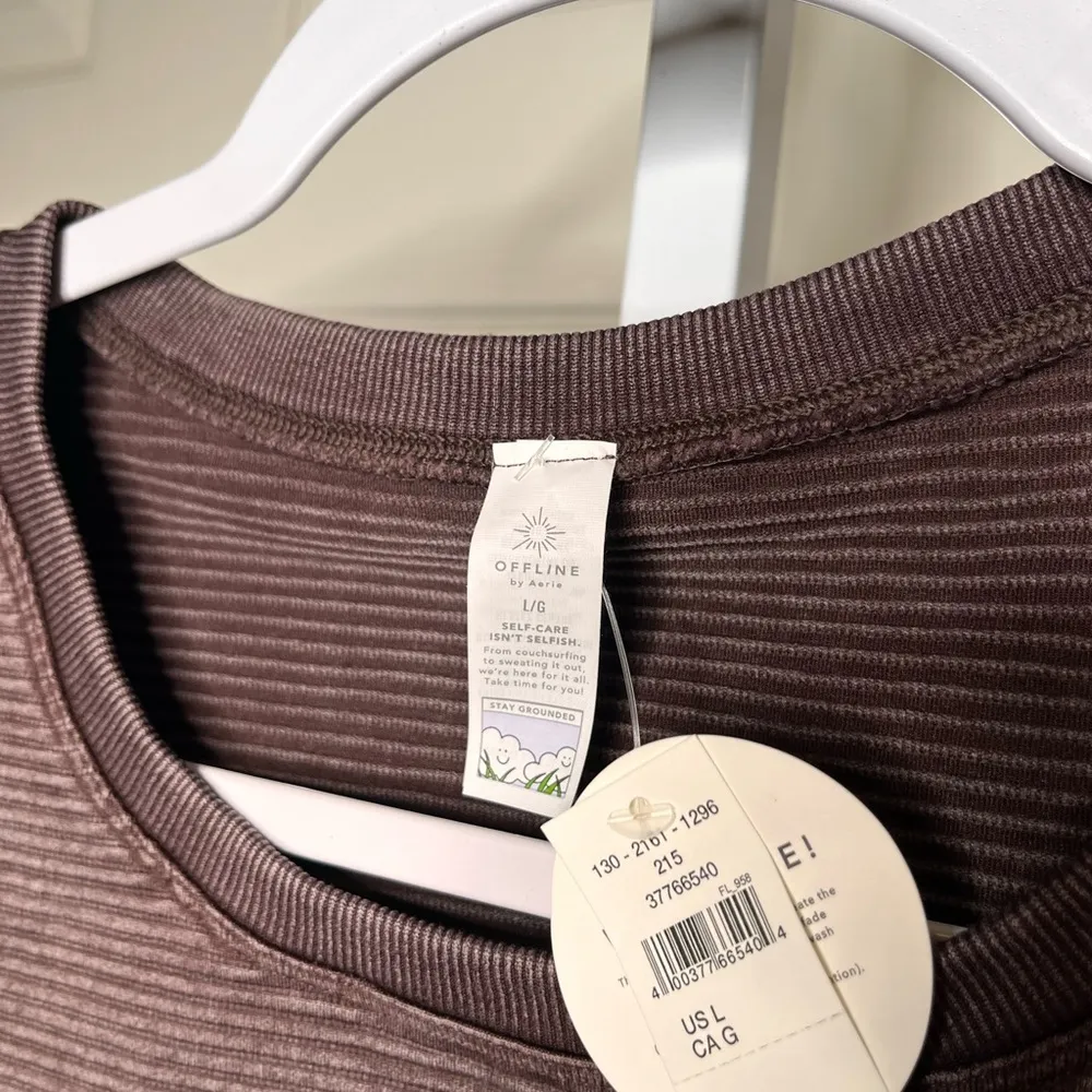 Offline Aerie workout crop distressed top Large New - Image 6