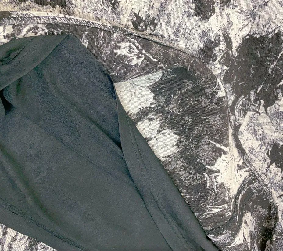 Moon River Corset Style Denim Midi Dress in Black & White - Image 8