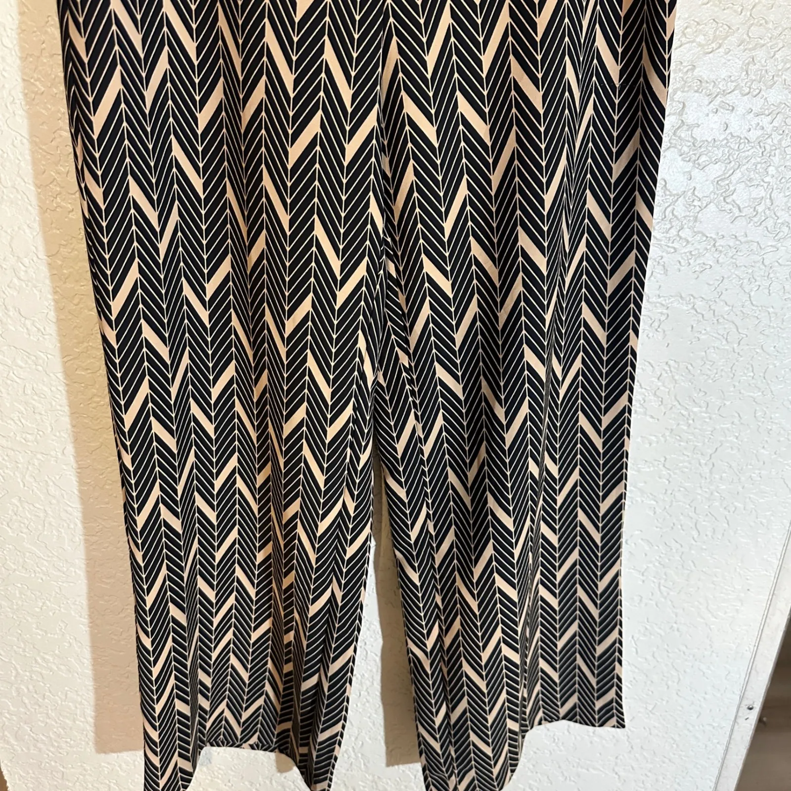 Chico's Size 1 Medium Petite‎ Wide Leg Geometric Print Pants Black Beige - Image 6