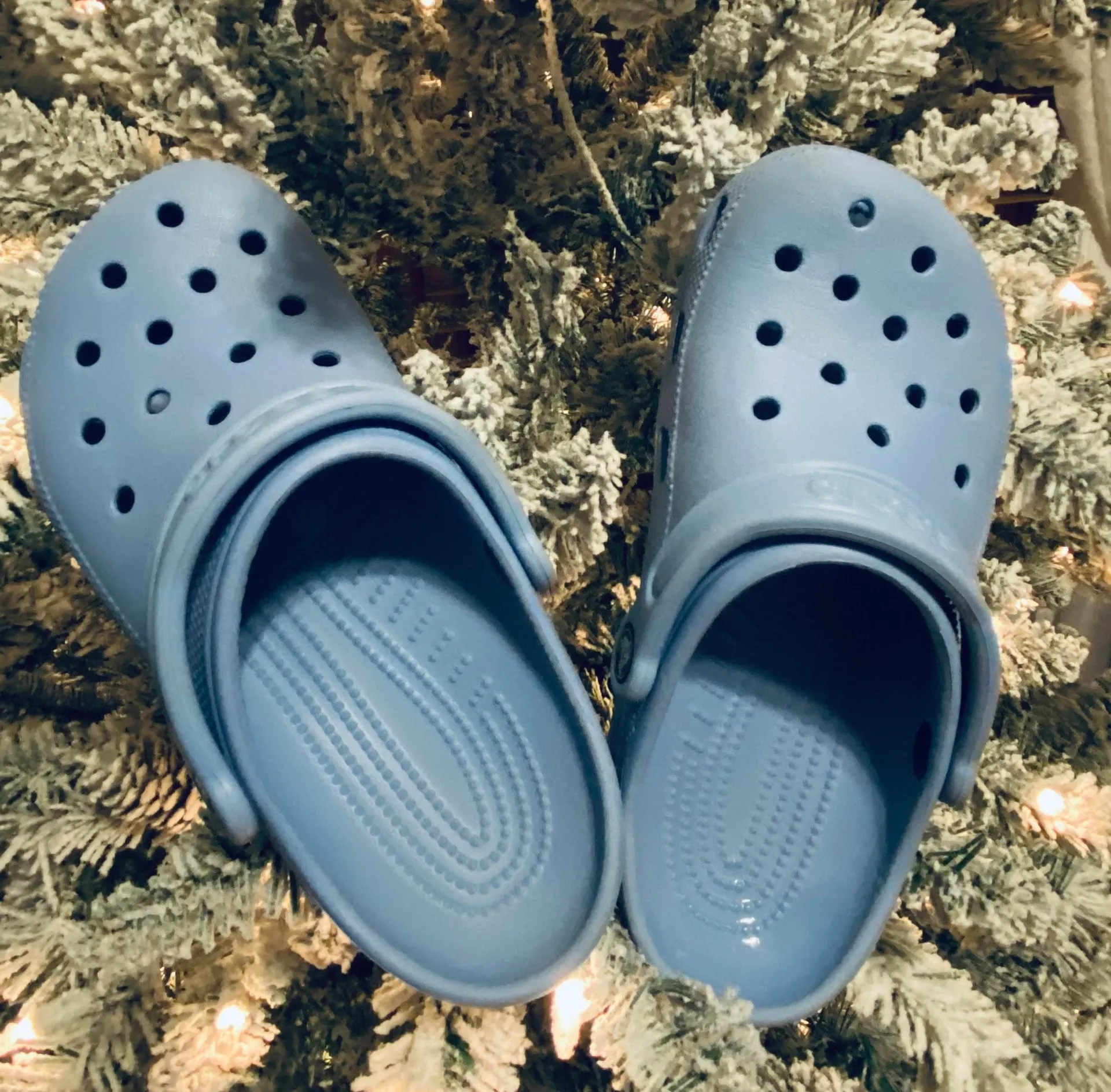 Crocs Classic Clog Chambray Blue Croc - Image 2