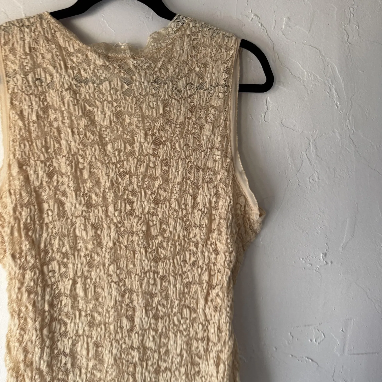 Merona Sleeveless Lace‎ Top Vintage 16W 18W Beige Cream Scalloped V Neck Fairy - Image 9