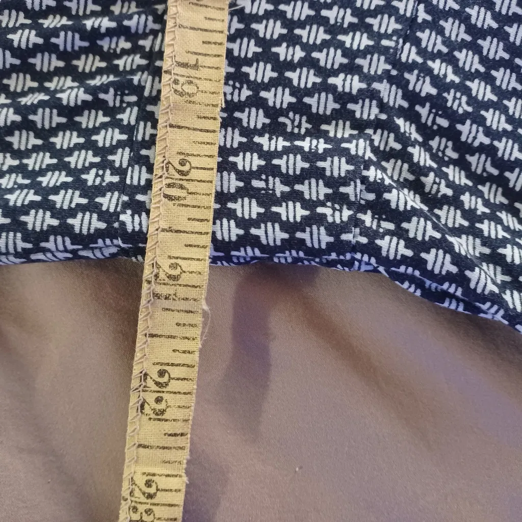 LL Bean Dress Womens Sz 2X Navy/White AOP VNeck Short Sleeve Stretch Midi 506811 Blue - Image 5