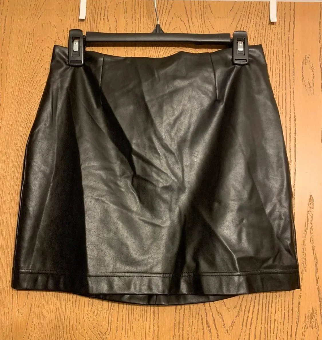Aritzia Black Leather Mini Skirt - Image 3