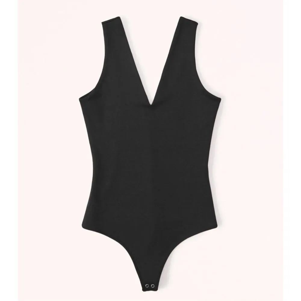 ✨Abercrombie & Fitch Seamless Fabric V- Neck Black Sz Large Bodysuit✨ - Image 5