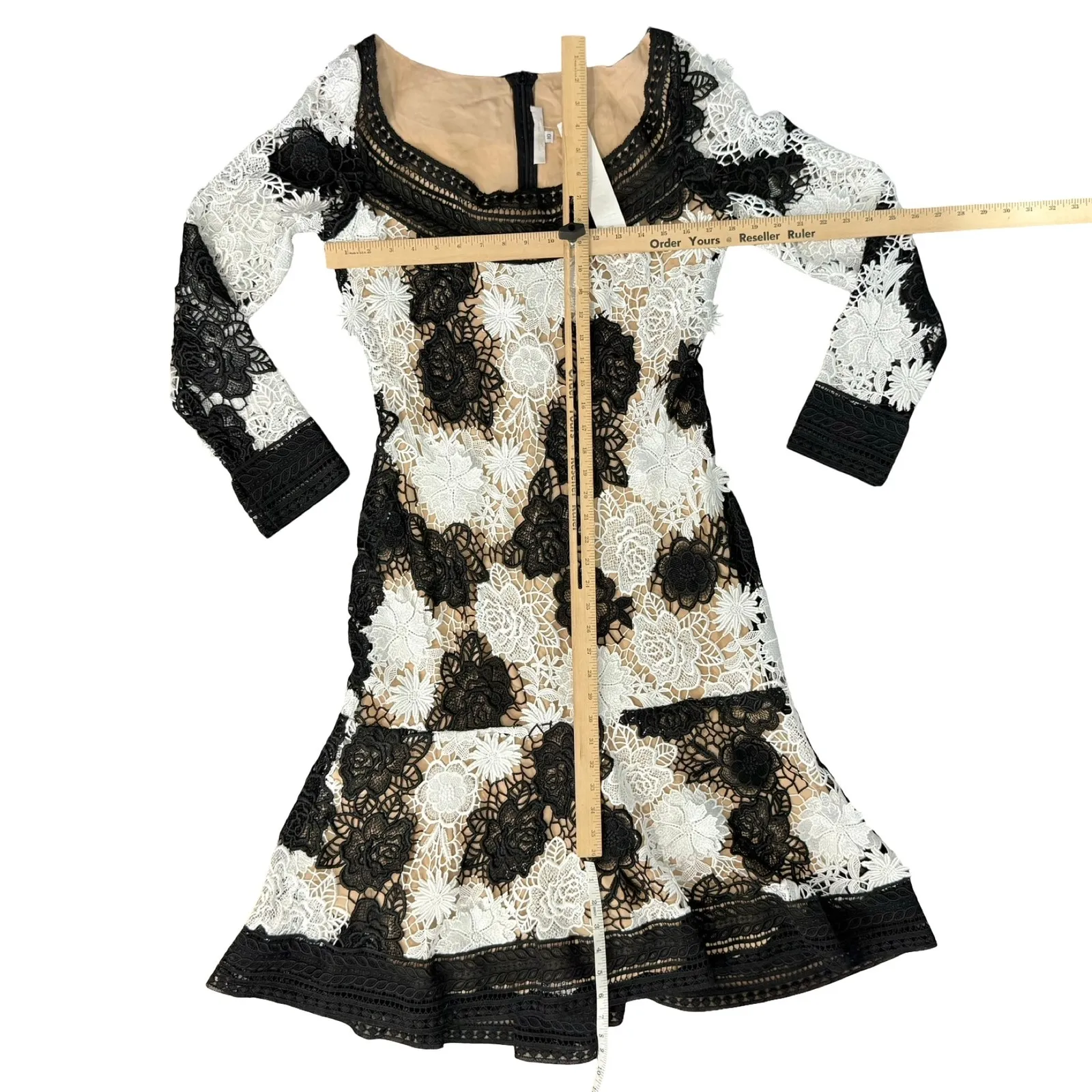 Naeem Khan Black White Nude Floral Lace Long Sleeve Mermaid Dress sz 10 NEW Tags - Image 7