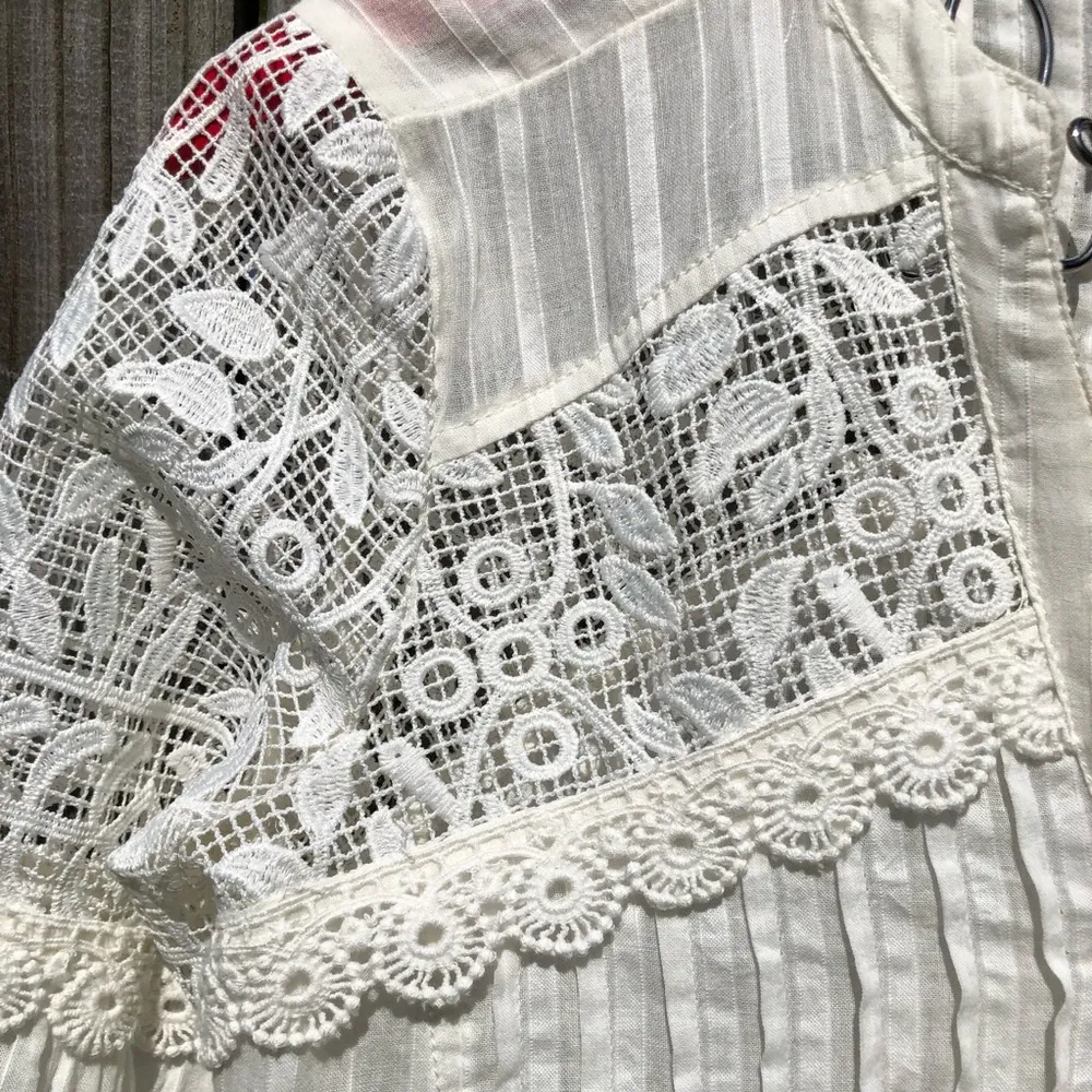 Feather Bone White Lace Long Sleeve Peasant Dress XS - Image 4