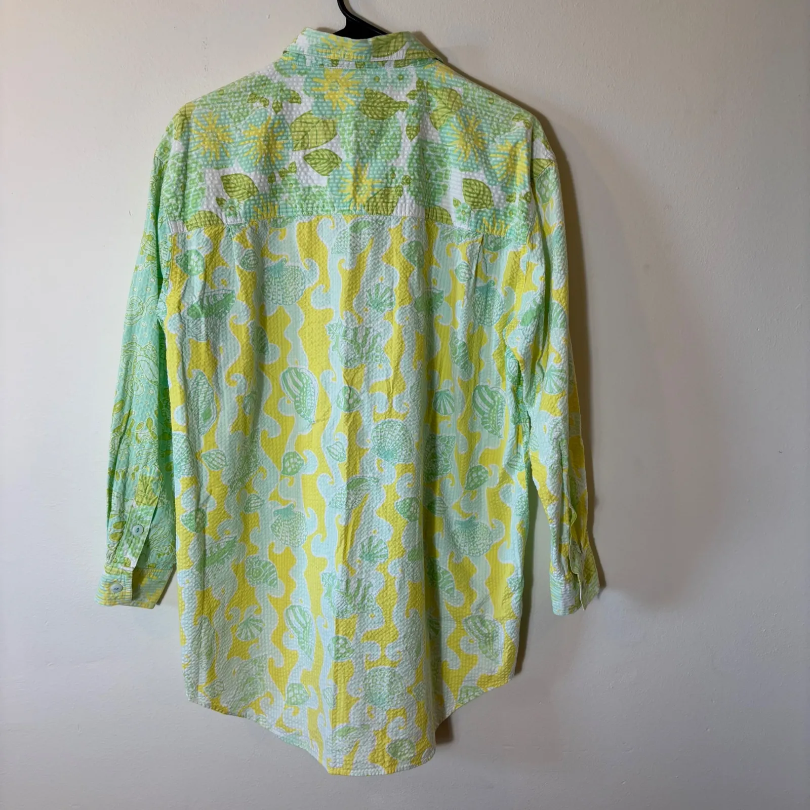 Lilly Pulitzer Womens Medium Button Up Shirt Green Yellow Floral‎ Seersucker - Image 6