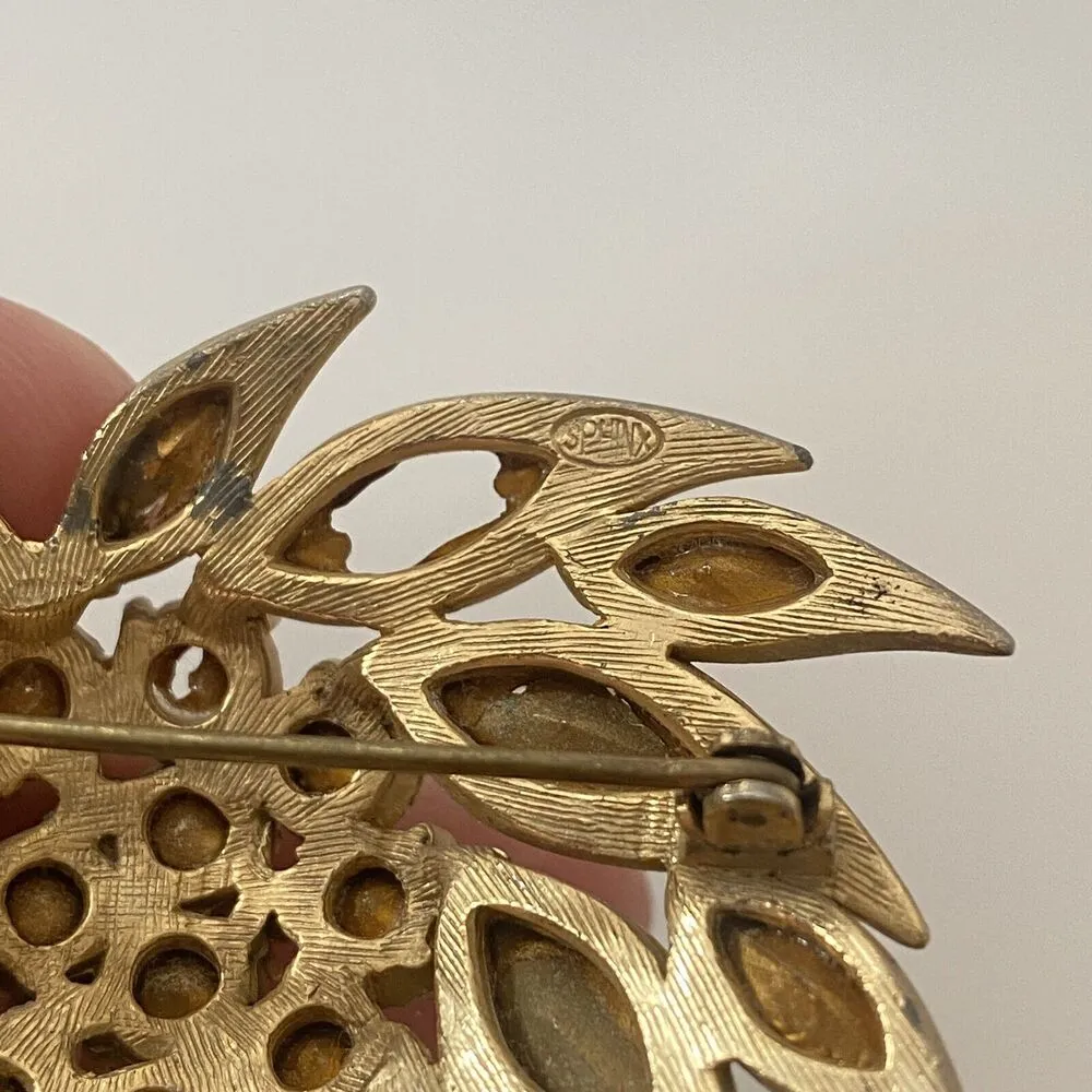 Vintage SPHINX Clear Rhinestone Large Brooch/Pin MISSING 2 RHINESTONE - Image 9